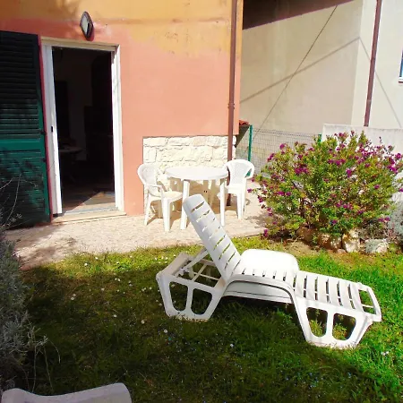 S219 - Sirolo, Delizioso Bilocale Con Giardino